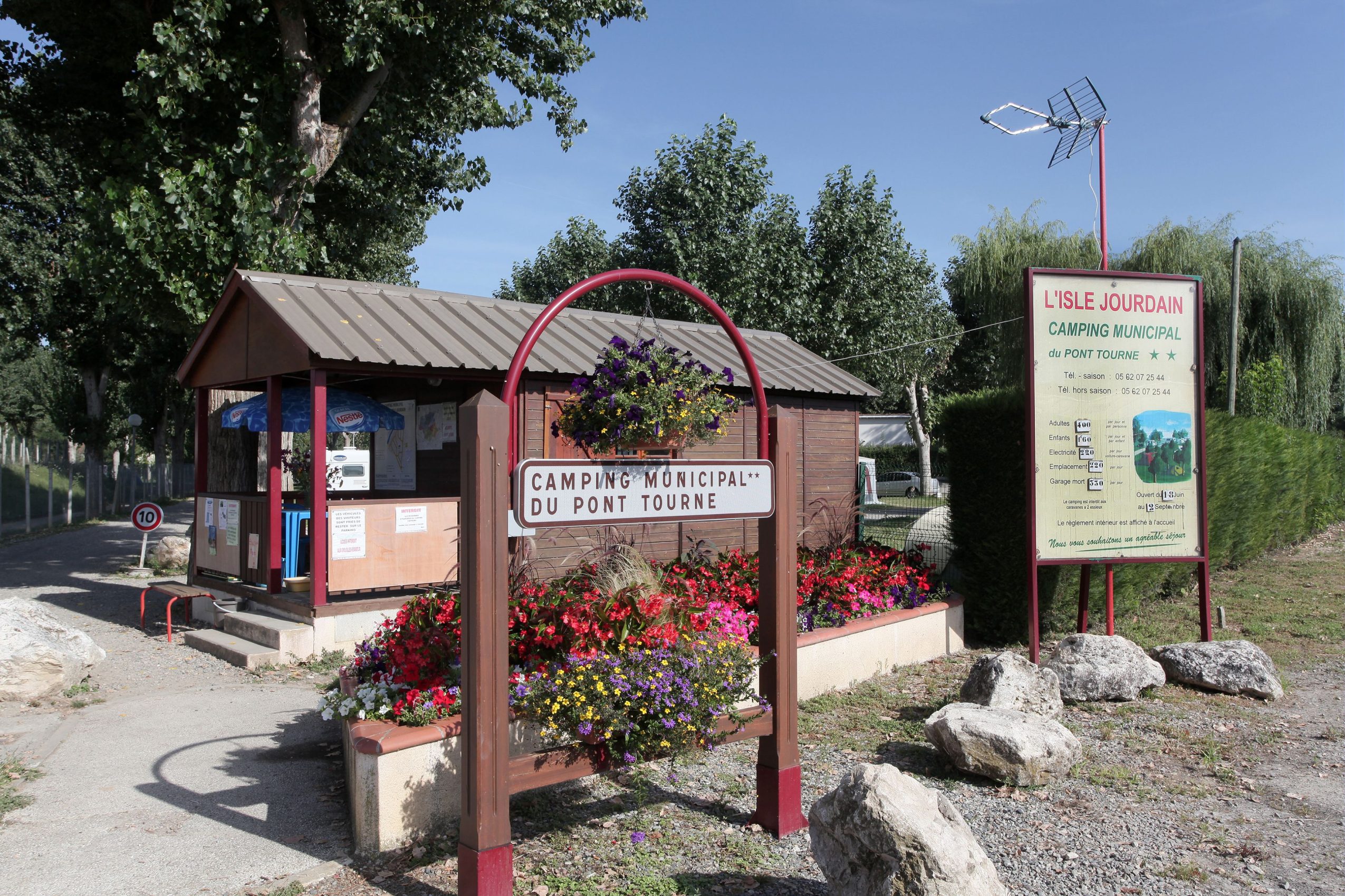 Camping Pont Tourné L'Isle-Jourdain