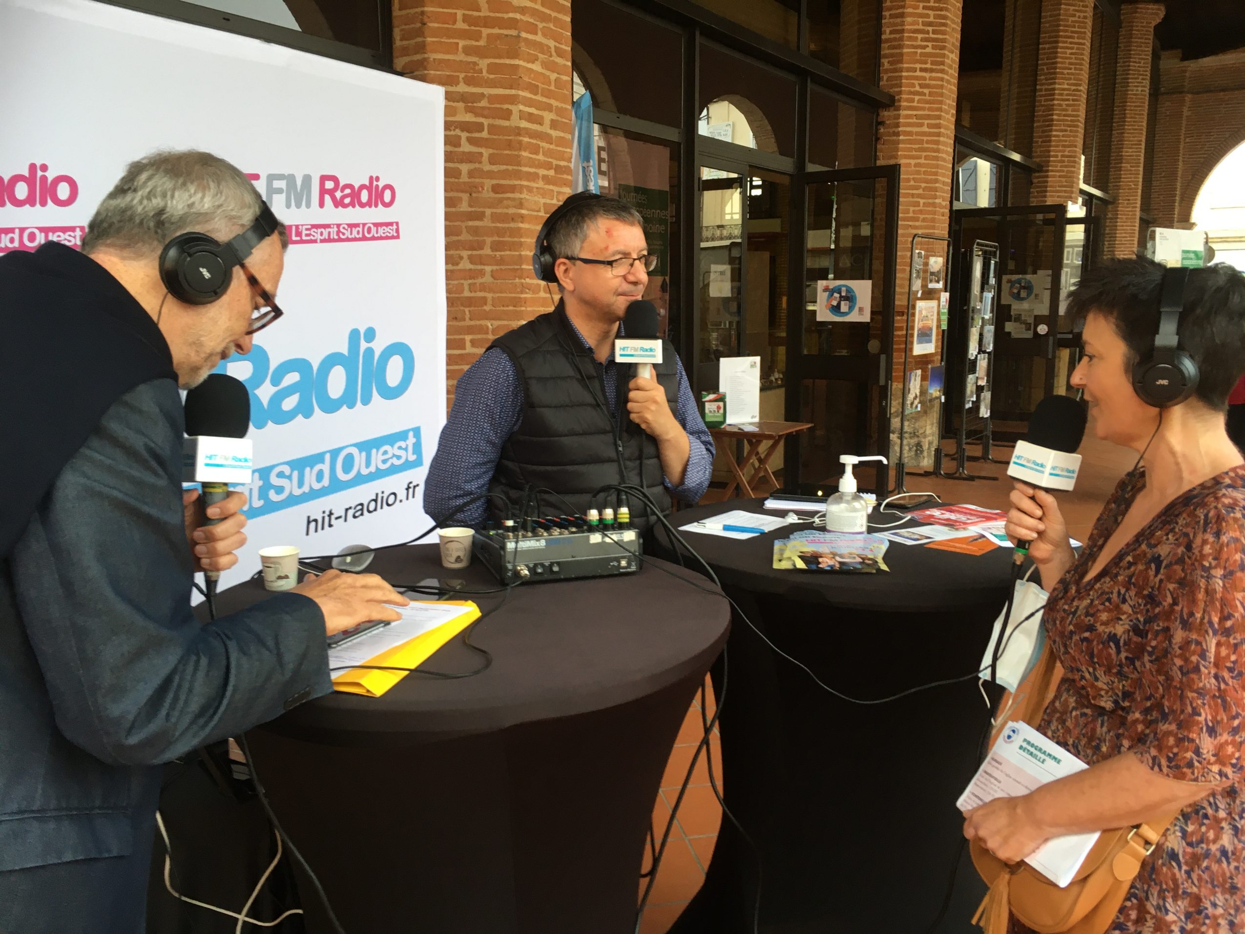 Emission Hit FM Radio